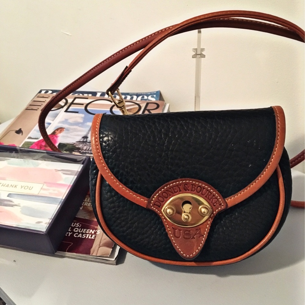 Vintage Dooney & Bourke Crossbody Belt Bag